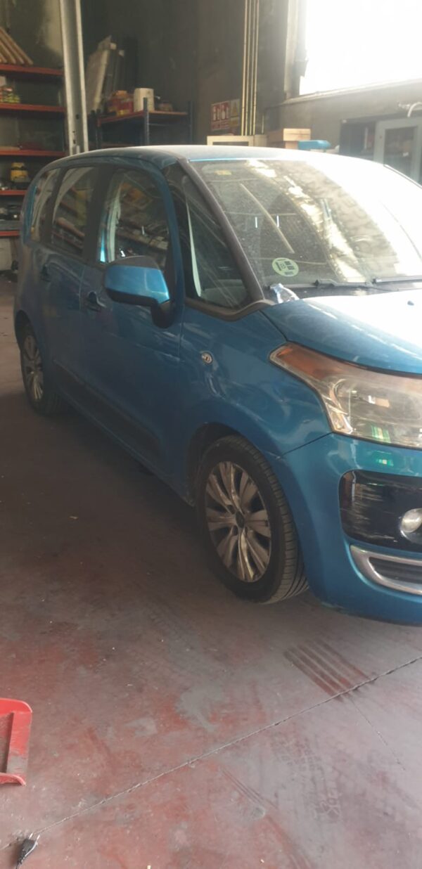 PILOTO TRASERO DERECHO CITROEN C3 PICASSO - Imagen 3