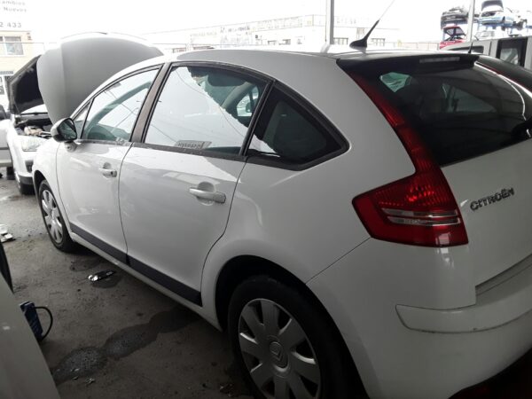 PILOTO TRASERO DERECHO CITROEN C4 BERLINA - Imagen 4