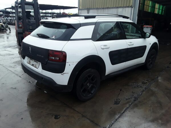 PARAGOLPES TRASERO CITROEN C4 CACTUS - Imagen 3