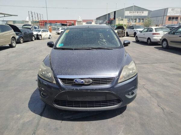 FARO IZQUIERDO FORD FOCUS BERLINA (CAP) - Imagen 2