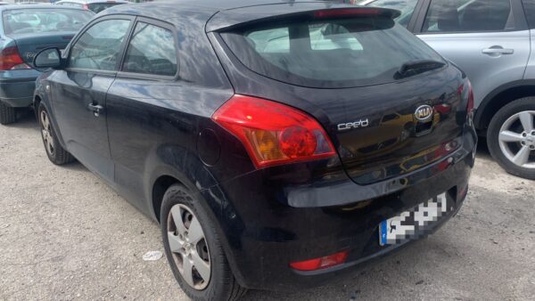 GUANTERA KIA CEED (ED) - Imagen 2