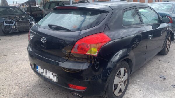 GUANTERA KIA CEED (ED) - Imagen 4