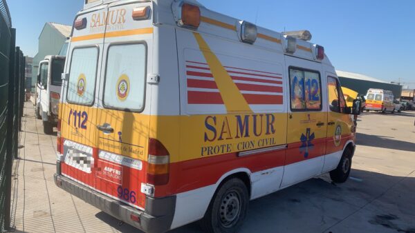 RETROVISOR DERECHO MERCEDES-BENZ SPRINTER COMBI (901-903) - Imagen 4