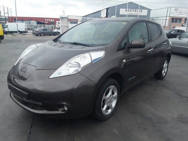 ALETA DELANTERA IZQUIERDA NISSAN LEAF (ZE0) - Imagen 2