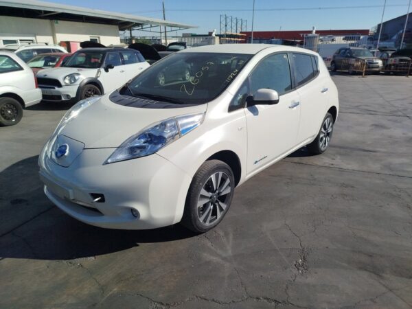 PILOTO TRASERO IZQUIERDO NISSAN LEAF (ZE0) - Imagen 3