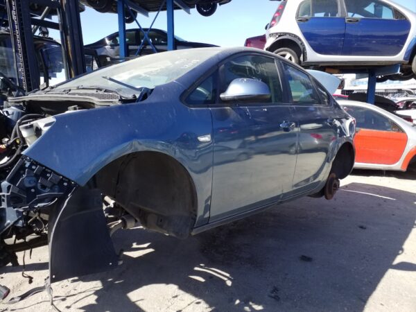 VOLANTE OPEL ASTRA J BERLINA 5P - Imagen 2