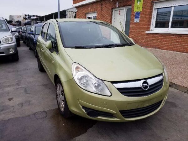 PILOTO TRASERO DERECHO OPEL CORSA D - Imagen 4