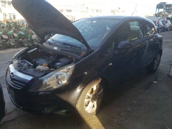 PILOTO TRASERO DERECHO OPEL CORSA D - Imagen 3
