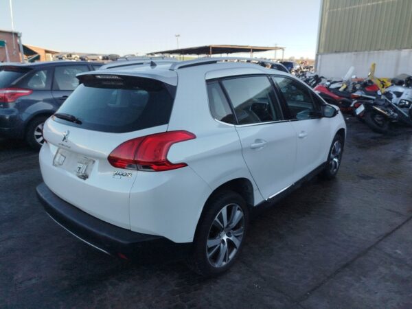 PILOTO TRASERO DERECHO INTERIOR PEUGEOT 2008 - Imagen 2