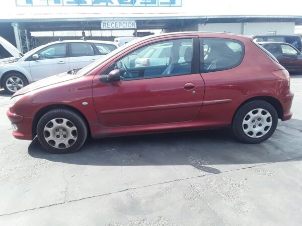 PARAGOLPES DELANTERO PEUGEOT 206 - Imagen 3