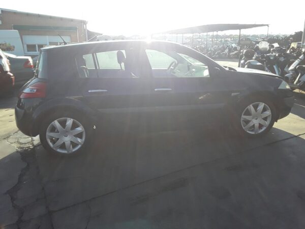 COMPRESOR AIRE ACONDICIONADO RENAULT MEGANE II CLASSIC BERLINA - Imagen 4