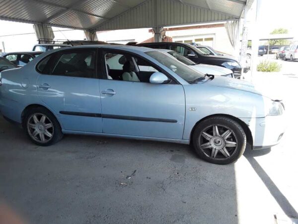 MANGUETA DELANTERA IZQUIERDA SEAT CORDOBA BERLINA (6L2) - Imagen 5
