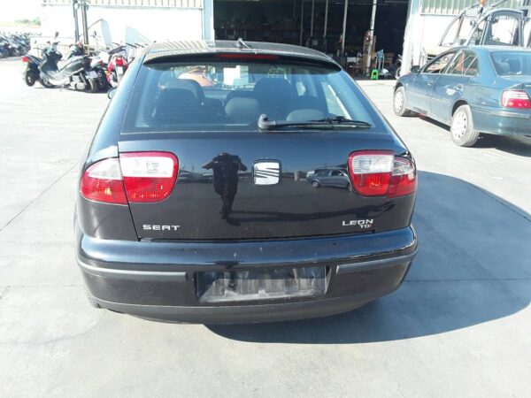 PILOTO TRASERO IZQUIERDO SEAT LEON (1M1) - Imagen 3