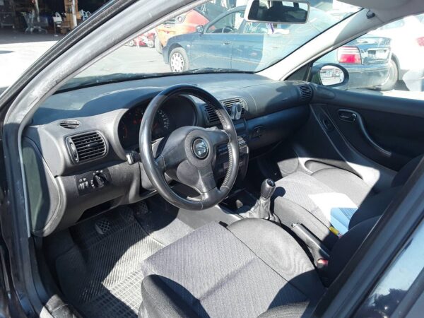 PILOTO TRASERO IZQUIERDO SEAT LEON (1M1) - Imagen 4