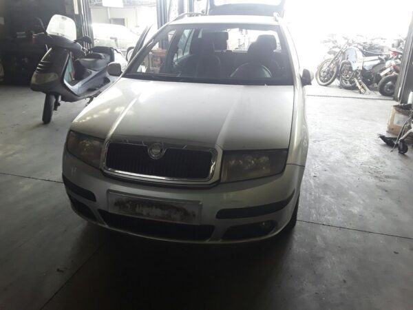 PARAGOLPES TRASERO SKODA FABIA COMBI (6Y5) - Imagen 2
