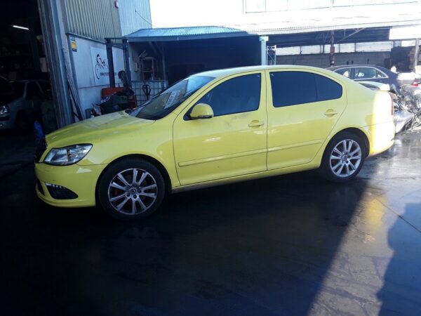 MANGUETA TRASERA IZQUIERDA SKODA OCTAVIA BERLINA (1Z3) - Imagen 2