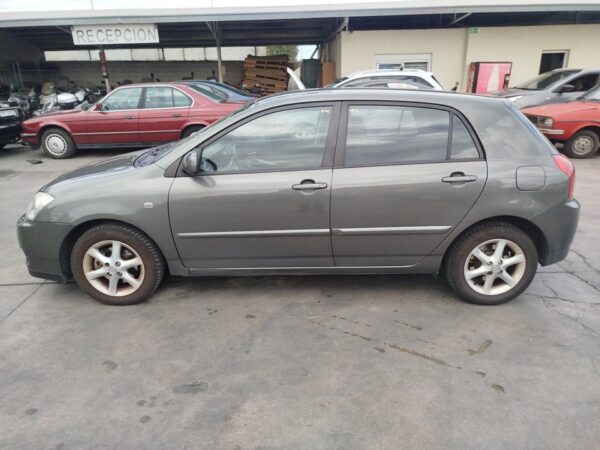 CERRADURA PUERTA TRASERA DERECHA TOYOTA COROLLA (E12) - Imagen 4