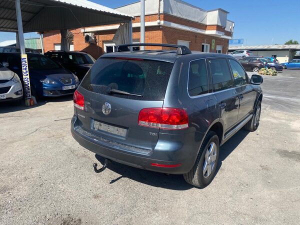 PILOTO TRASERO IZQUIERDO VOLKSWAGEN TOUAREG (7LA) - Imagen 4