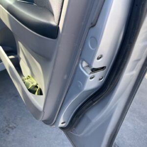 CERRADURA PUERTA TRASERA DERECHA MITSUBISHI GRANDIS (NA0W)