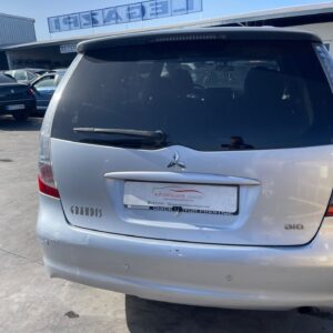 PORTON TRASERO MITSUBISHI GRANDIS (NA0W)