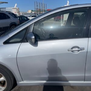 PUERTA DELANTERA IZQUIERDA MITSUBISHI GRANDIS (NA0W)