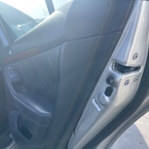 CERRADURA PUERTA TRASERA DERECHA TOYOTA AVENSIS BERLINA (T25)