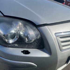 FARO DERECHO TOYOTA AVENSIS BERLINA (T25)
