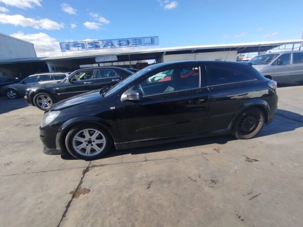 FARO DERECHO OPEL ASTRA H GTC - Imagen 4