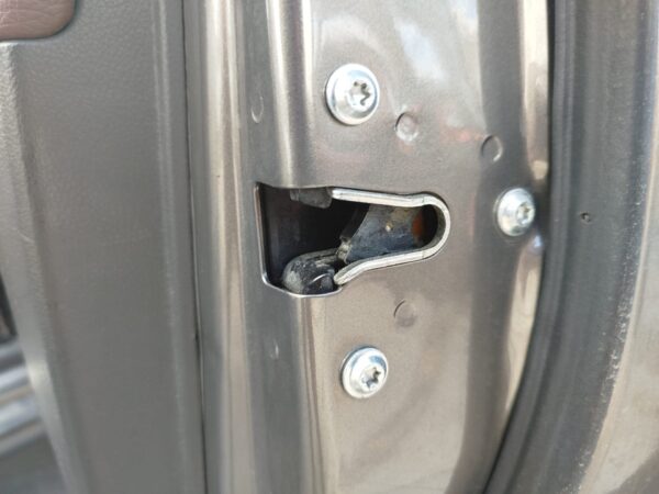 CERRADURA PUERTA TRASERA DERECHA OPEL ANTARA