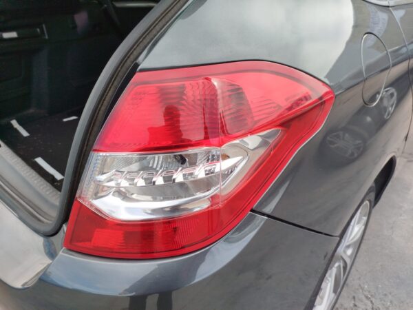 PILOTO TRASERO DERECHO CITROEN C4 BERLINA