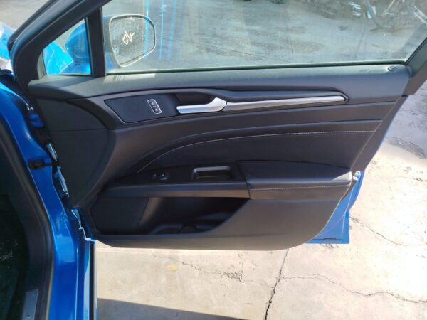 ELEVALUNAS DELANTERO DERECHO FORD