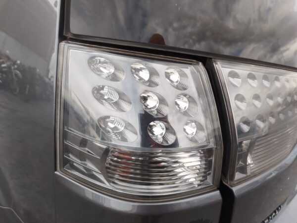 PILOTO TRASERO IZQUIERDO MITSUBISHI OUTLANDER (CW0)
