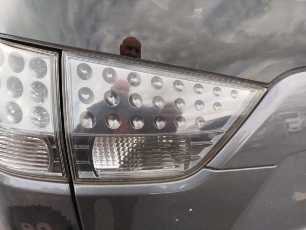 PILOTO TRASERO IZQUIERDO INTERIOR MITSUBISHI OUTLANDER (CW0)
