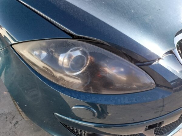 FARO DERECHO SEAT TOLEDO (5P2)
