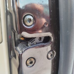CERRADURA PUERTA DELANTERA DERECHA HYUNDAI SANTA FE (CM)