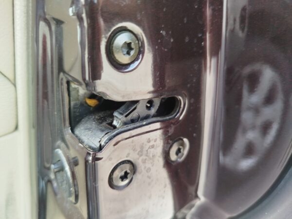 CERRADURA PUERTA TRASERA DERECHA HYUNDAI SANTA FE (CM)
