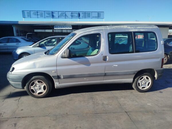FARO IZQUIERDO PEUGEOT PARTNER (S1)(07.1996) - Imagen 4