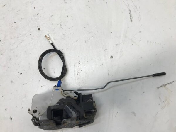 CERRADURA PUERTA DELANTERA DERECHA OPEL ASTRA J BERLINA 5P