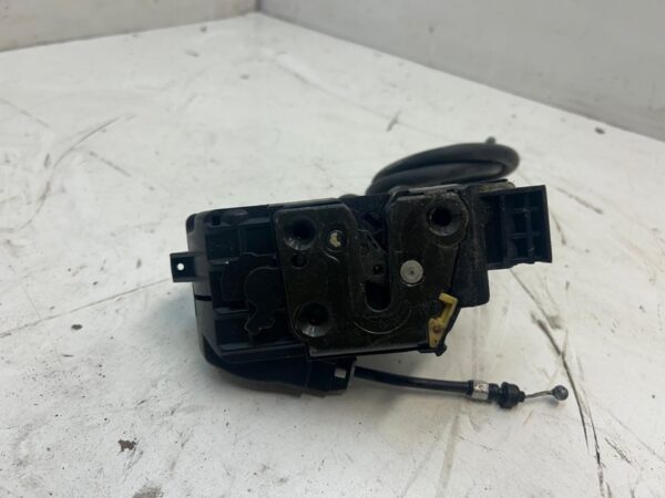 CERRADURA PUERTA DELANTERA DERECHA HYUNDAI SANTA FE (CM)
