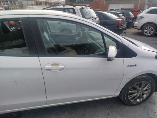 CERRADURA PUERTA DELANTERA DERECHA TOYOTA YARIS (KSP1/NLP1/NSP1)