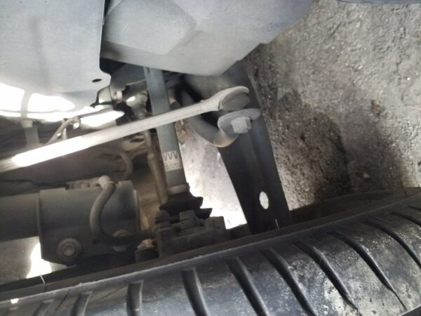 TRANSMISION DELANTERA DERECHA TOYOTA YARIS (KSP1/NLP1/NSP1)