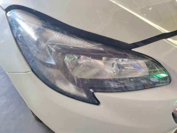 FARO DERECHO OPEL CORSA E