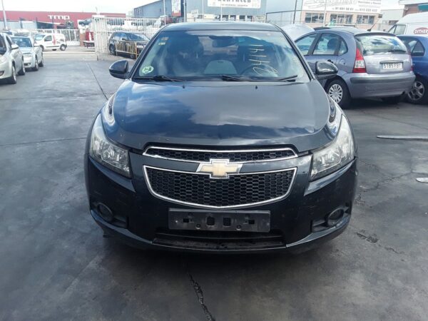 CONDENSADOR / RADIADOR  AIRE ACONDICIONADO CHEVROLET CRUZE - Imagen 2
