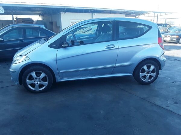 VOLANTE MERCEDES-BENZ CLASE A (BM 169) - Imagen 4