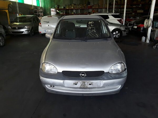 CAJA RELES / FUSIBLES OPEL CORSA B - Imagen 2