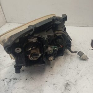 FARO IZQUIERDO TOYOTA AVENSIS BERLINA (T25)