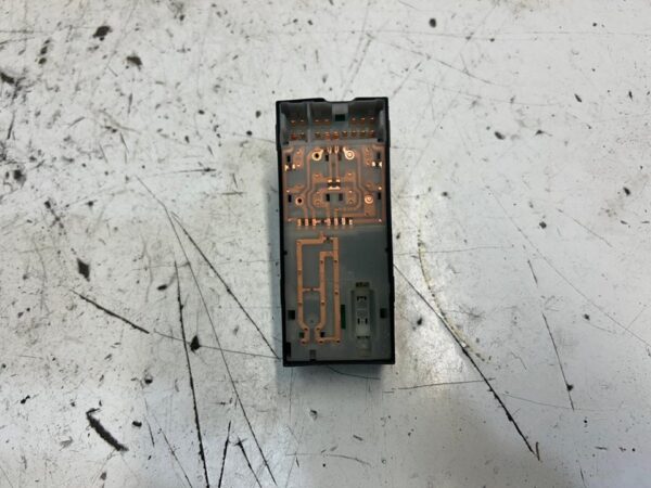 MANDO ELEVALUNAS DELANTERO IZQUIERDO NISSAN MICRA (K12E)