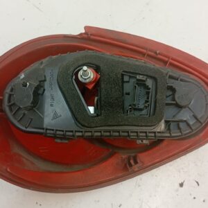 PILOTO TRASERO DERECHO TOYOTA AYGO (KGB/WNB)