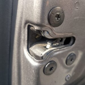 CERRADURA PUERTA DELANTERA DERECHA RENAULT MEGANE III BERLINA 5P