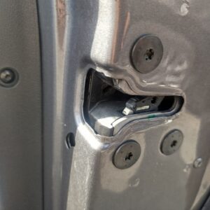 CERRADURA PUERTA TRASERA DERECHA RENAULT MEGANE III BERLINA 5P